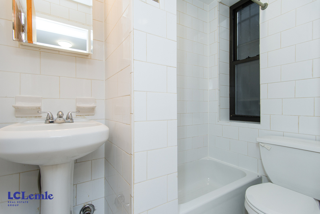 450 East 81st Street - Photo 6