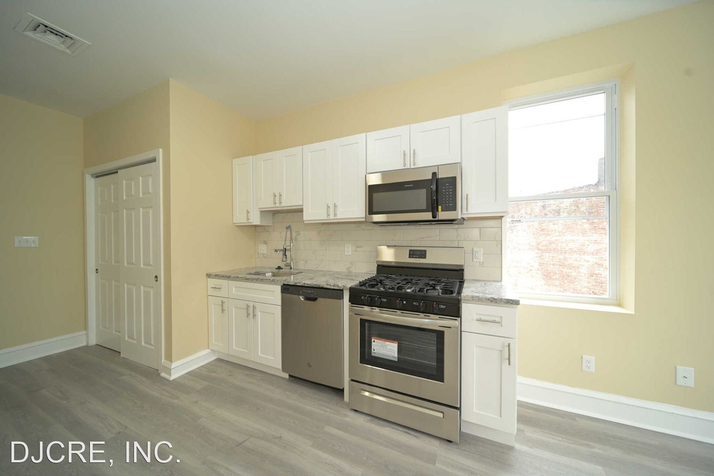 1816 W Girard Avenue - Photo 2