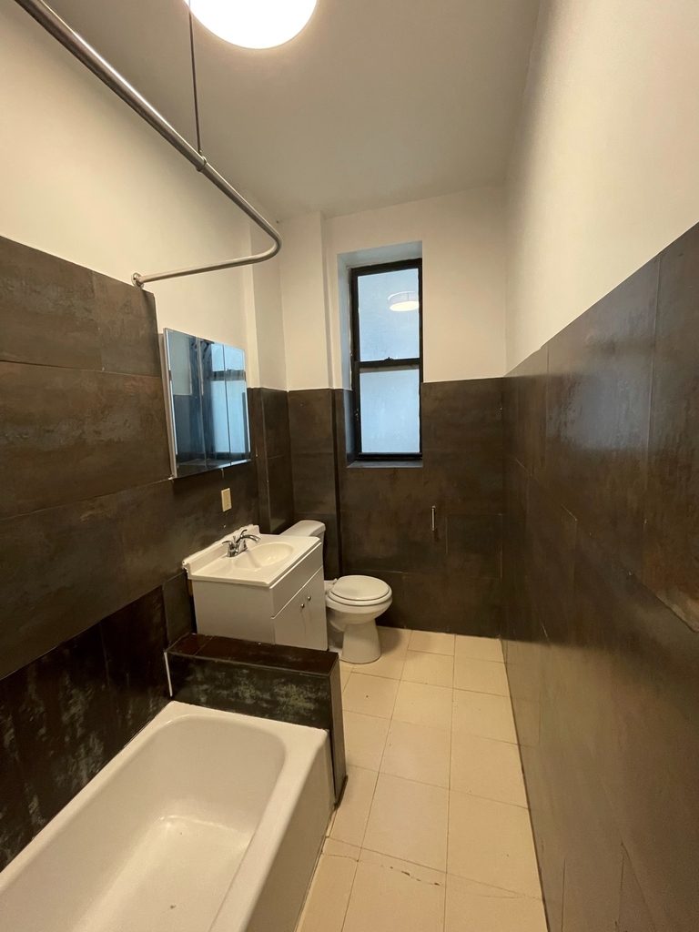 147 West 111th Street - Photo 9