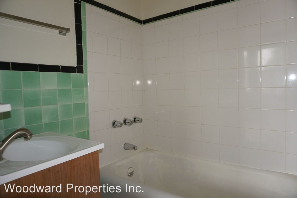 1505 Bywood Avenue - Photo 4