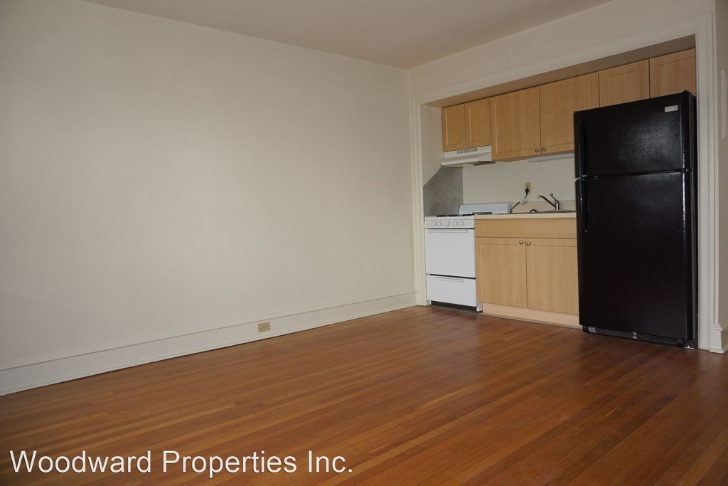 1505 Bywood Avenue - Photo 2