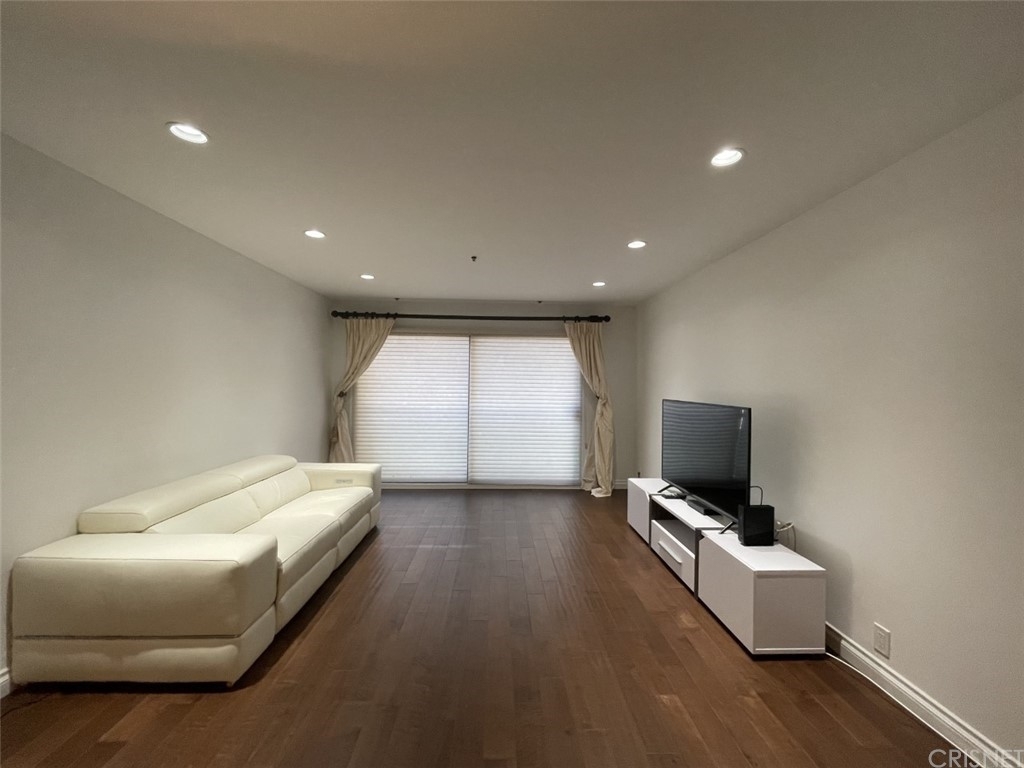 10724 Wilshire Boulevard - Photo 34