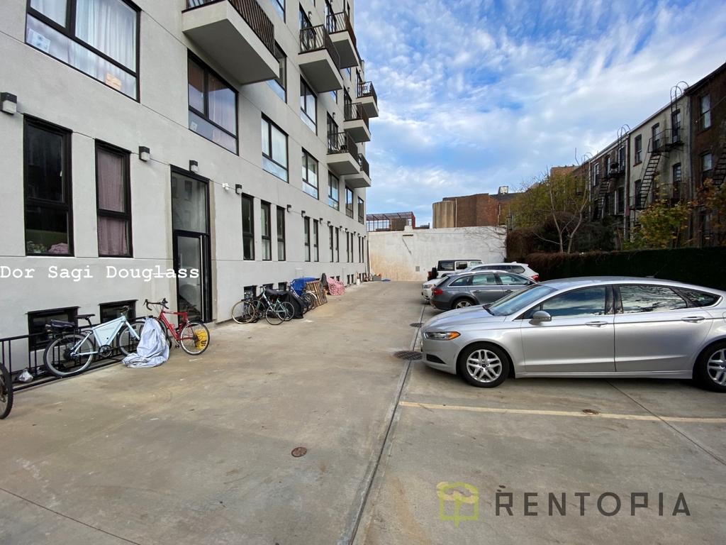 832 Lexington Avenue - Photo 11