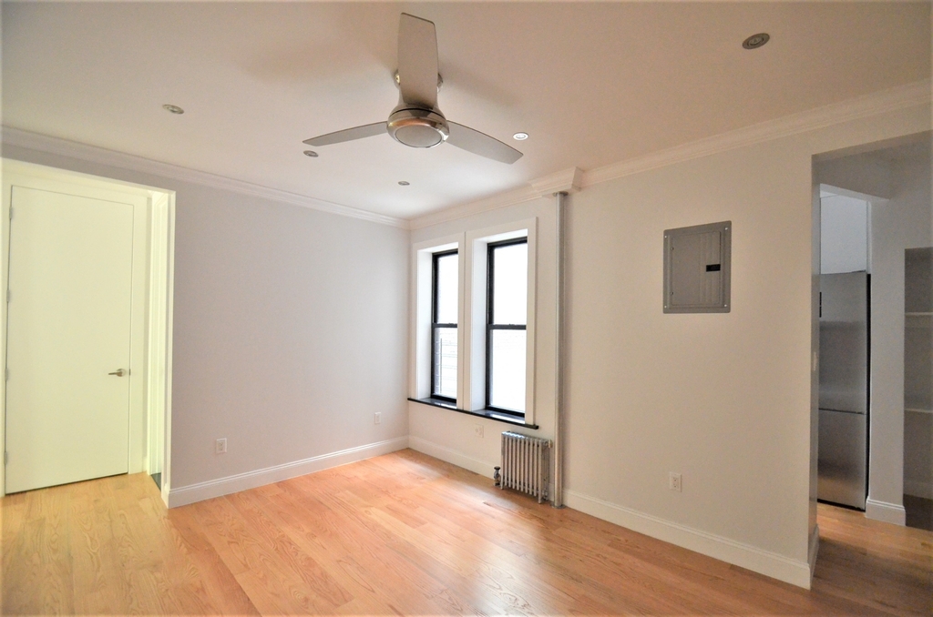 West 161st Street - Photo 2