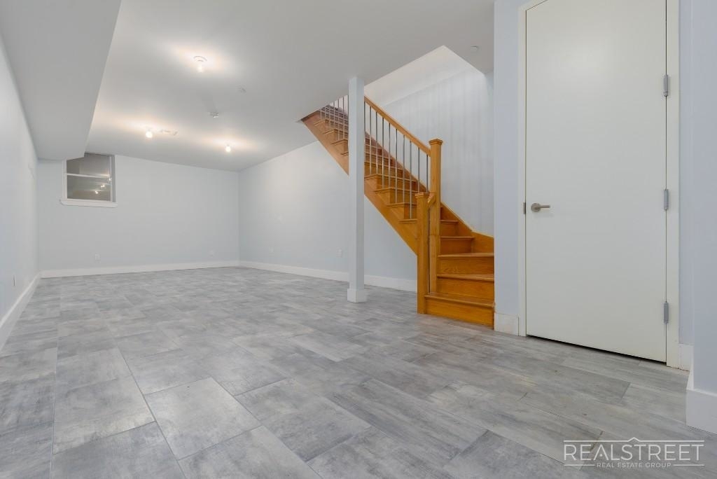 1137 Saint Marks Avenue - Photo 3