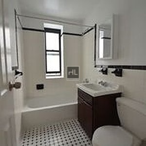 West 136 Street - Photo 5