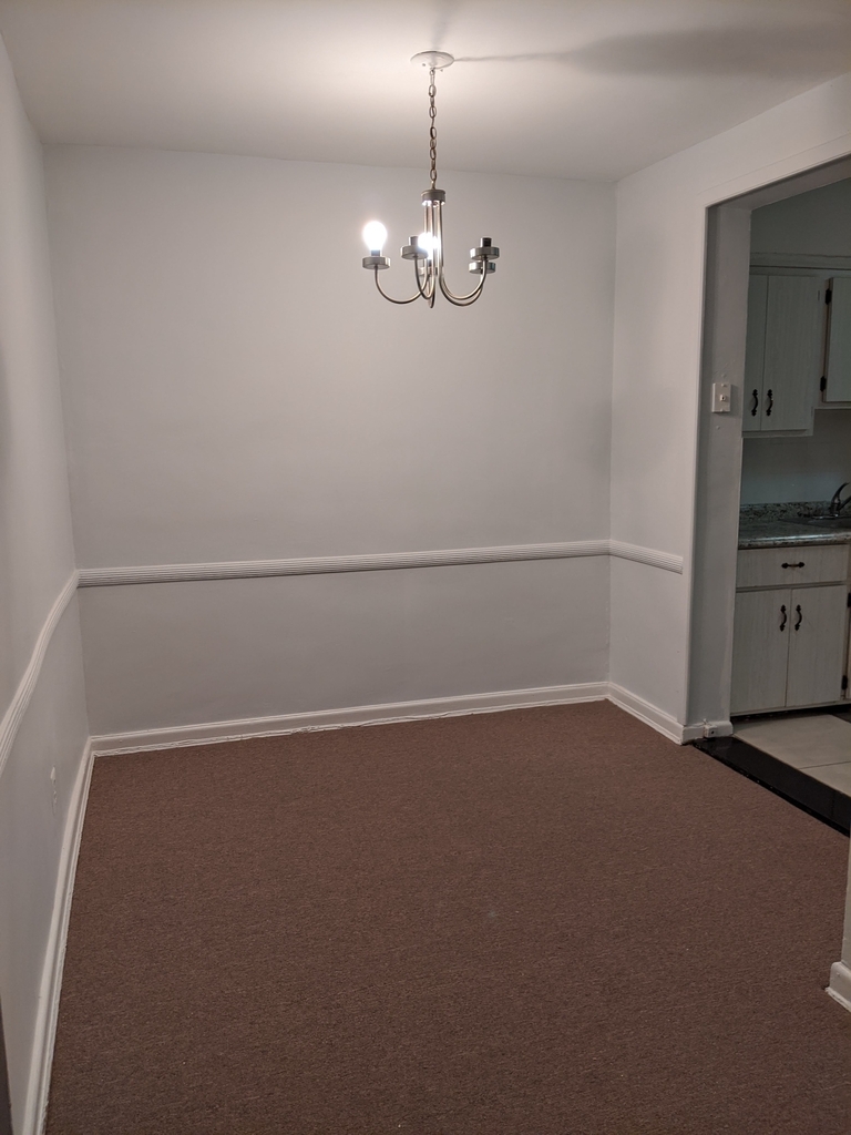 apartment listing photo of empty room