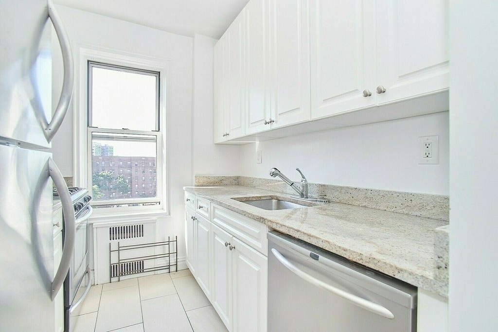 105-05 69th Avenue - Photo 3