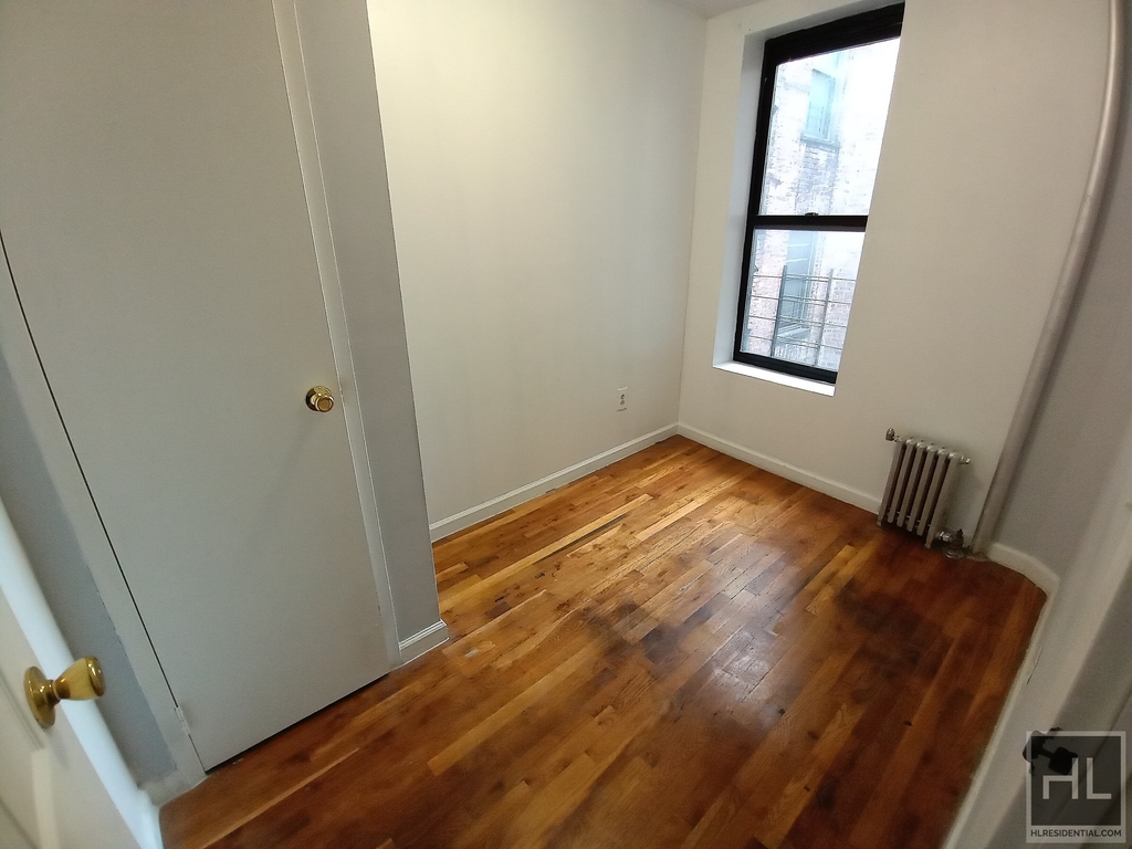 West 136 Street - Photo 4