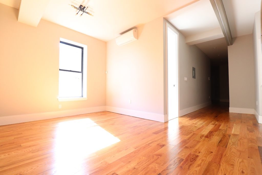 245 Sullivan Place - Photo 3