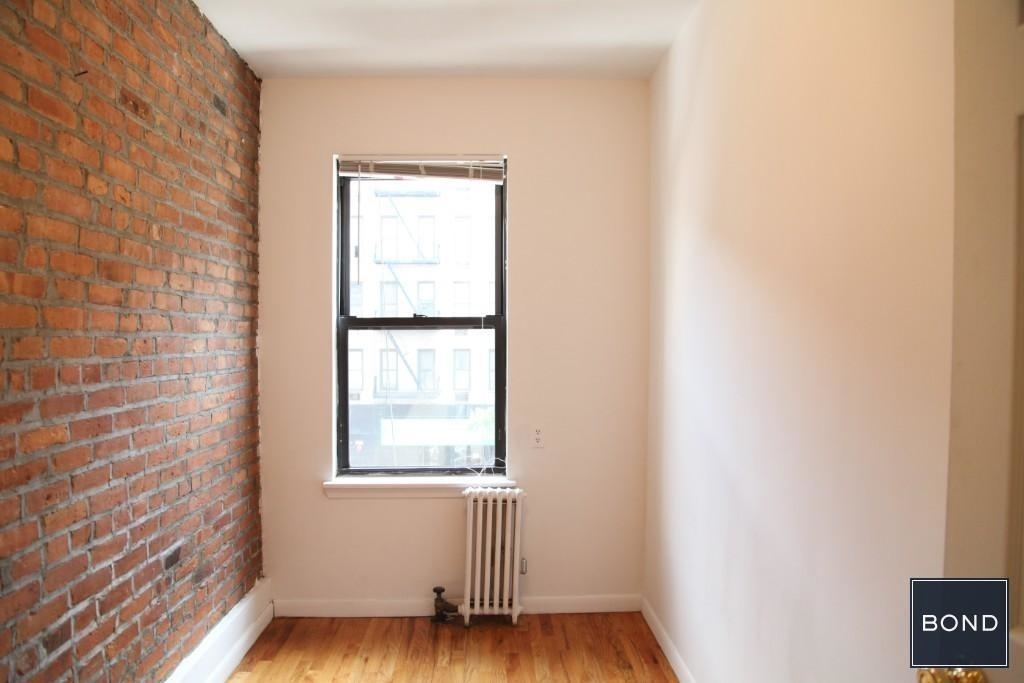 94 Third Avenue - Photo 2