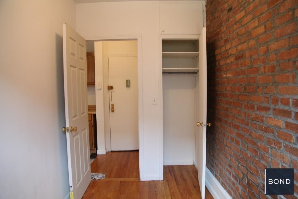 94 Third Avenue - Photo 1