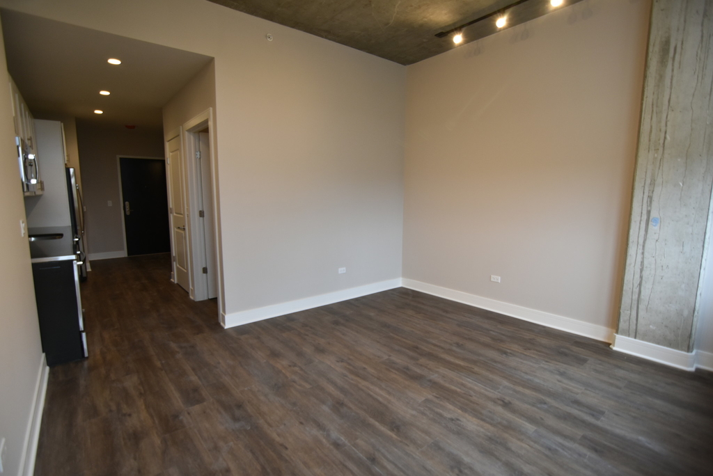 3833 North Broadway - Photo 7