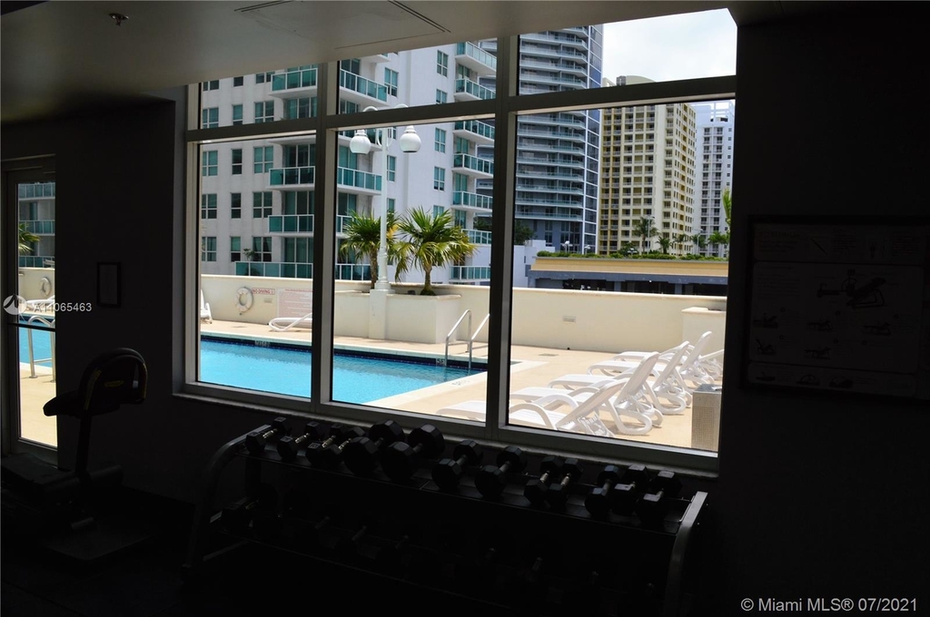 1200 Brickell Bay Dr - Photo 23