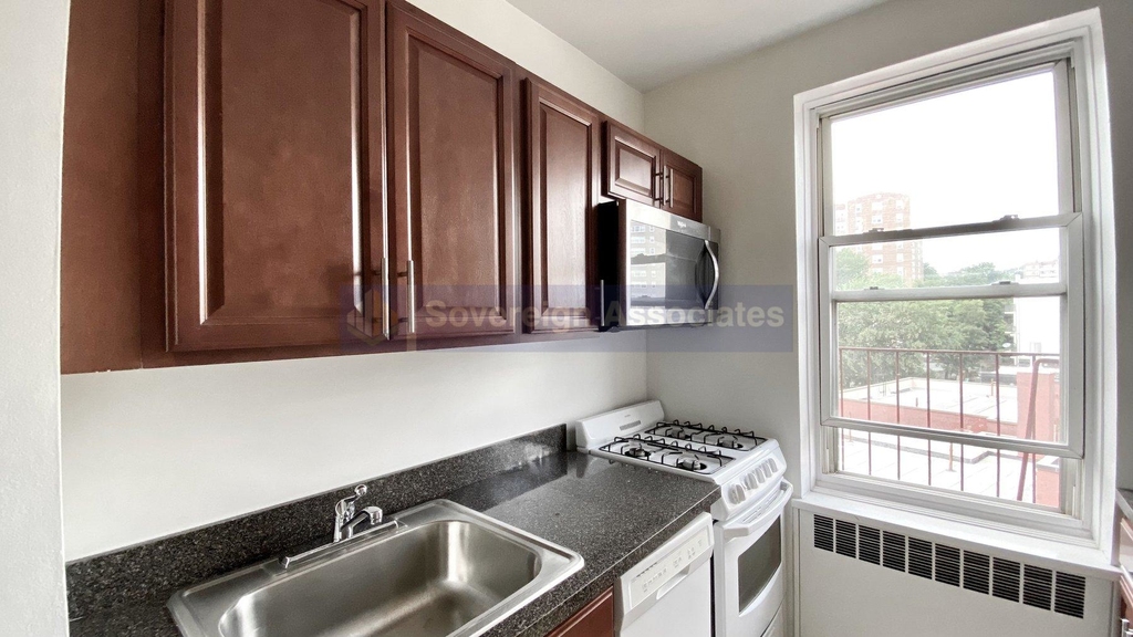 500 Kappock Street - Photo 11