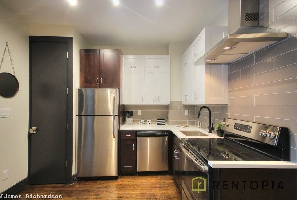 276 Nostrand Avenue - Photo 4