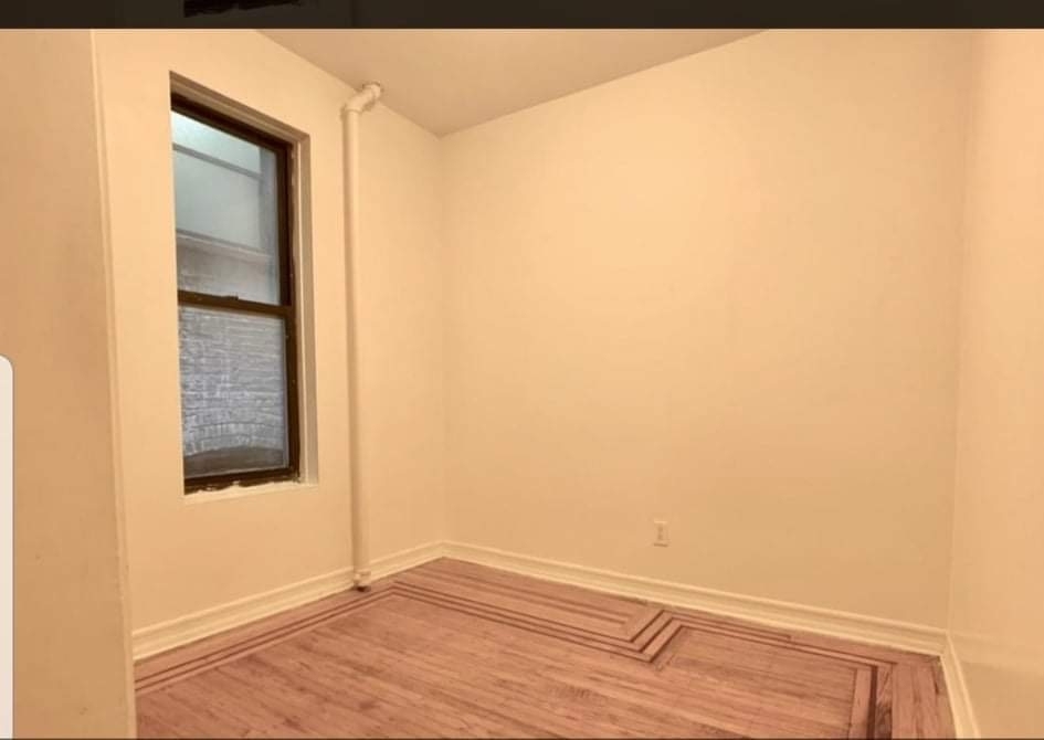 3135 Broadway - Photo 2