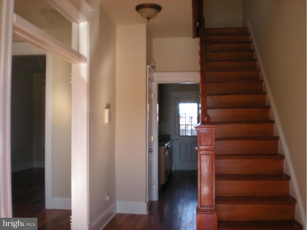 813 Webster Street Nw - Photo 5