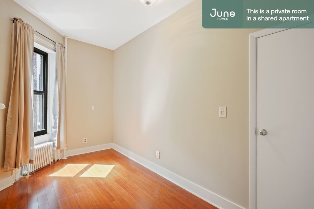 635 9th Avenue - Photo 1