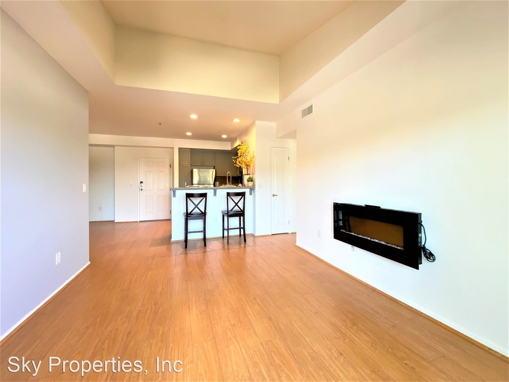 3400 Cahuenga Blvd - Photo 20