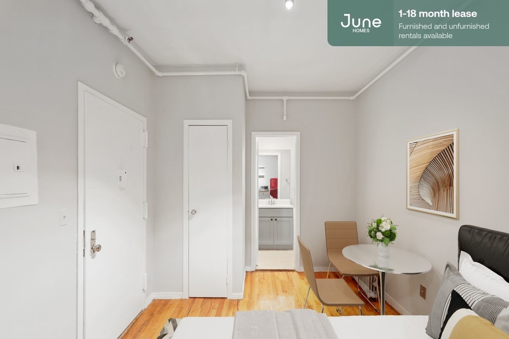 247 West 63 Street - Photo 16