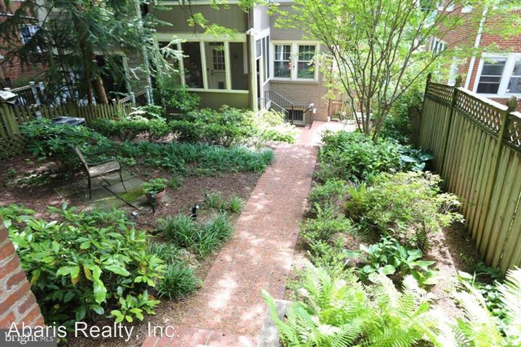 1631 Montague St Nw - Photo 31