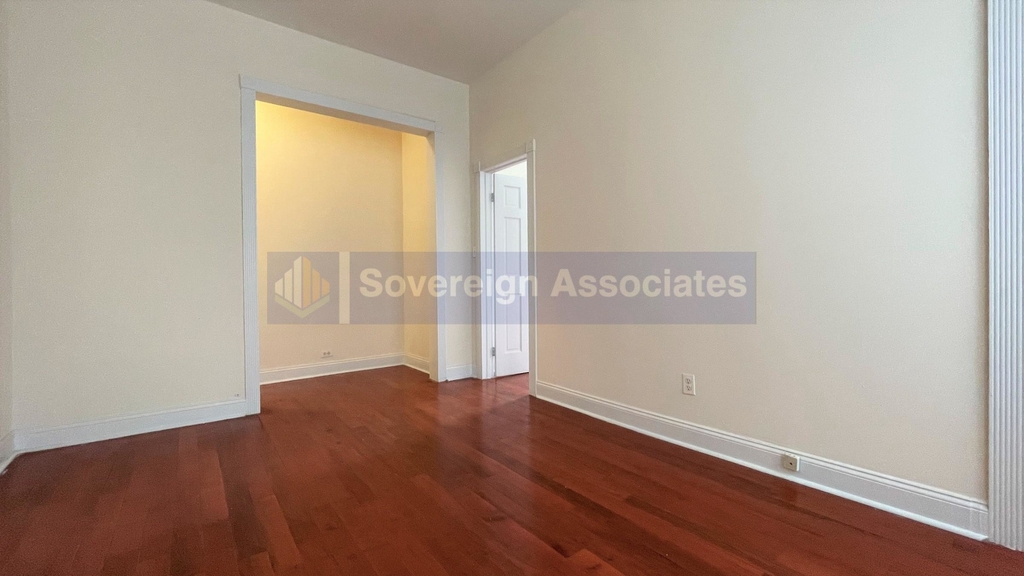 270 Fort Washington Avenue - Photo 1