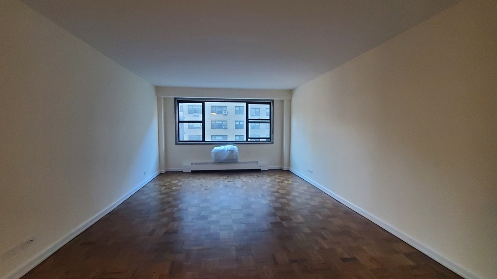 400 East 71st Street - Photo 1