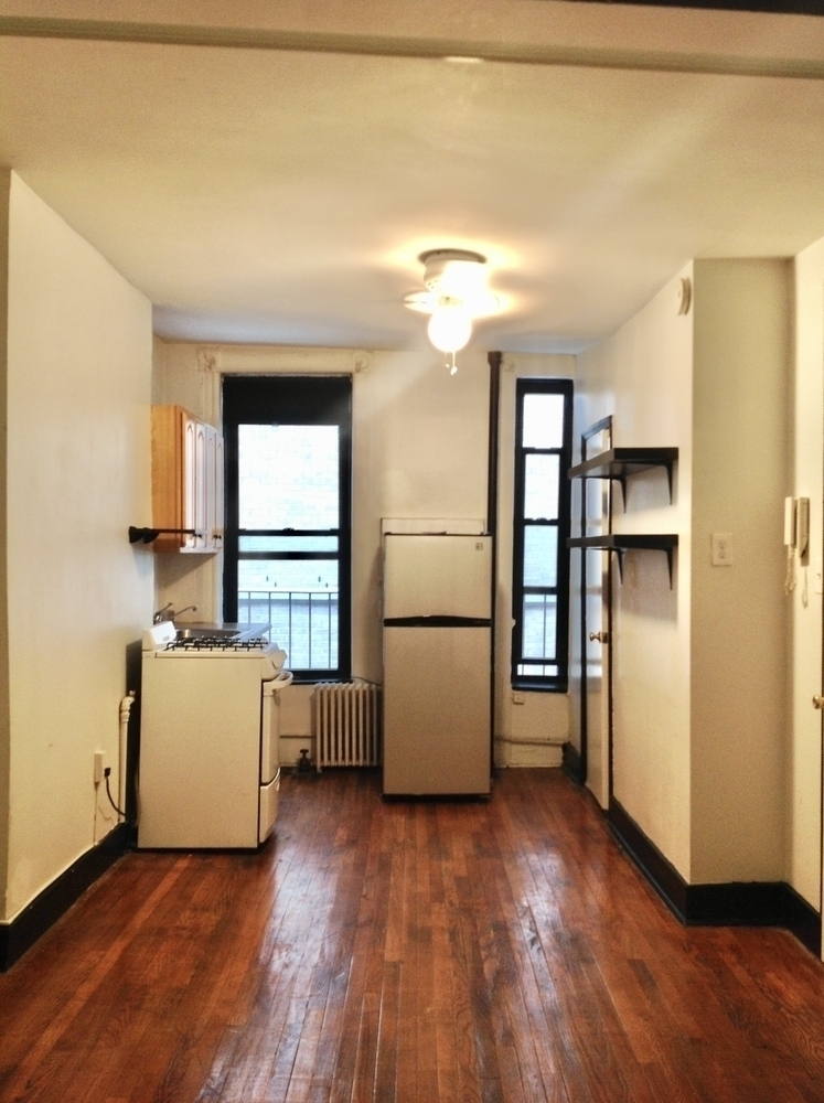 1132 1st Avenue - Photo 0