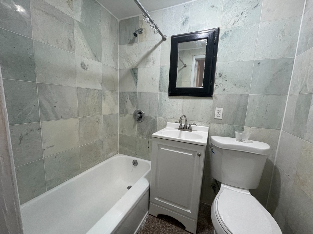 221 Knickerbocker Avenue - Photo 8