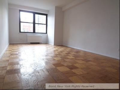 240 East 82nd Street - Photo 3