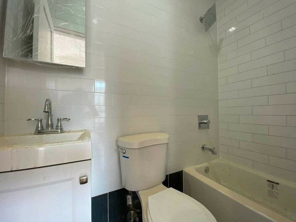 1808 St Johns Place - Photo 7