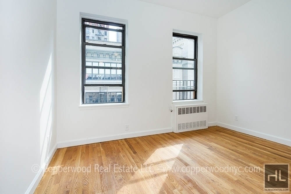 East 87 Street - Photo 4