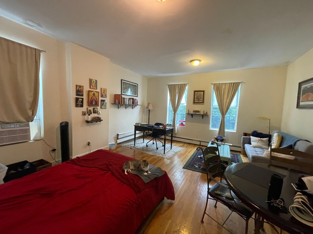 635 Wilson Avenue - Photo 6