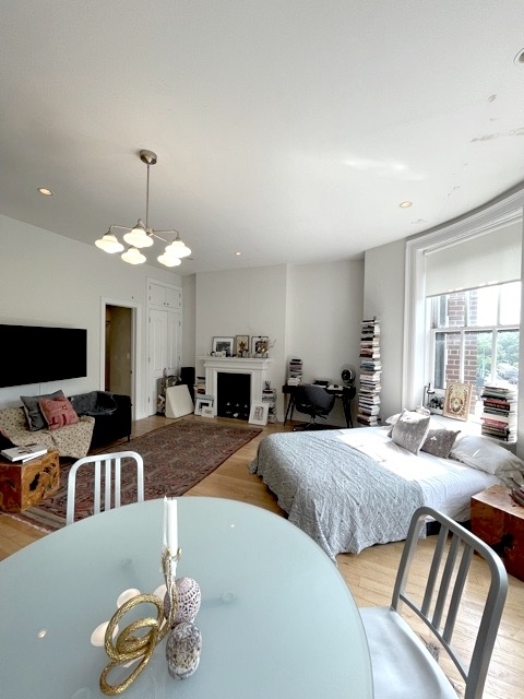 74 Riverside Drive - Photo 4