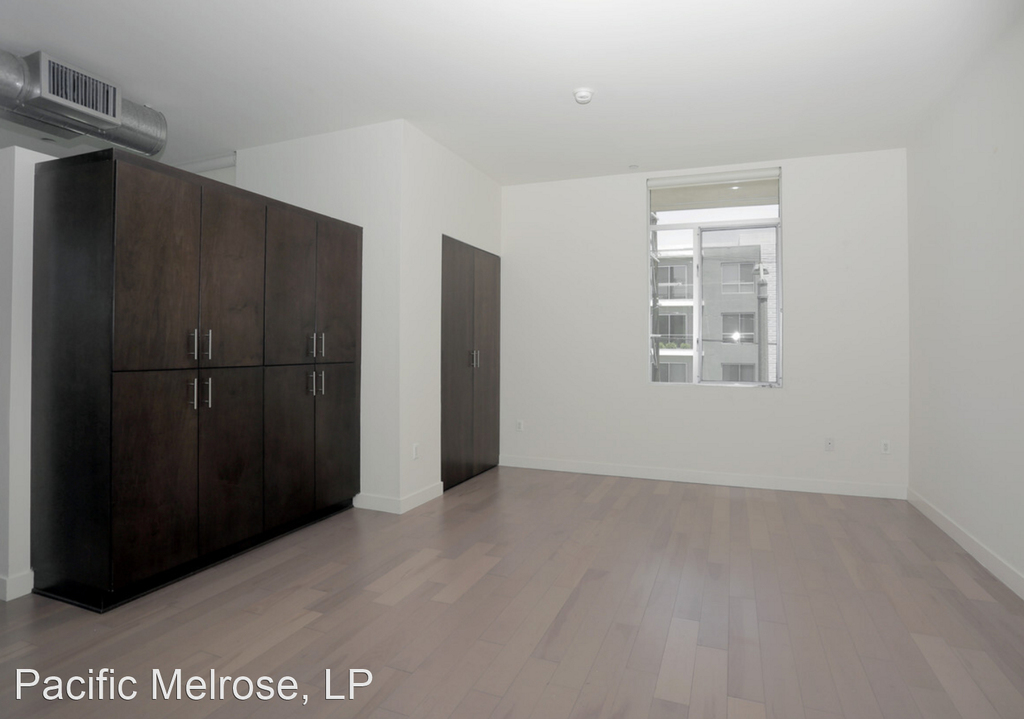 5700 Melrose Avenue - Photo 2