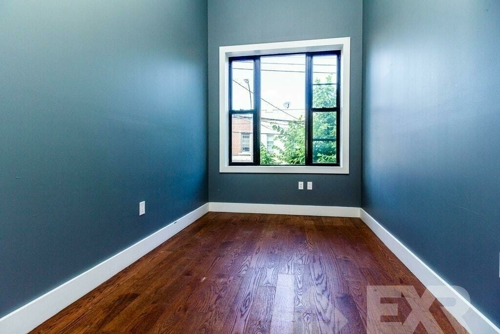 510 Fairview Avenue - Photo 2