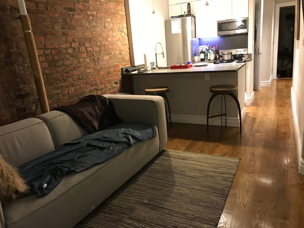East 7th Street and Avenue A - Photo 3