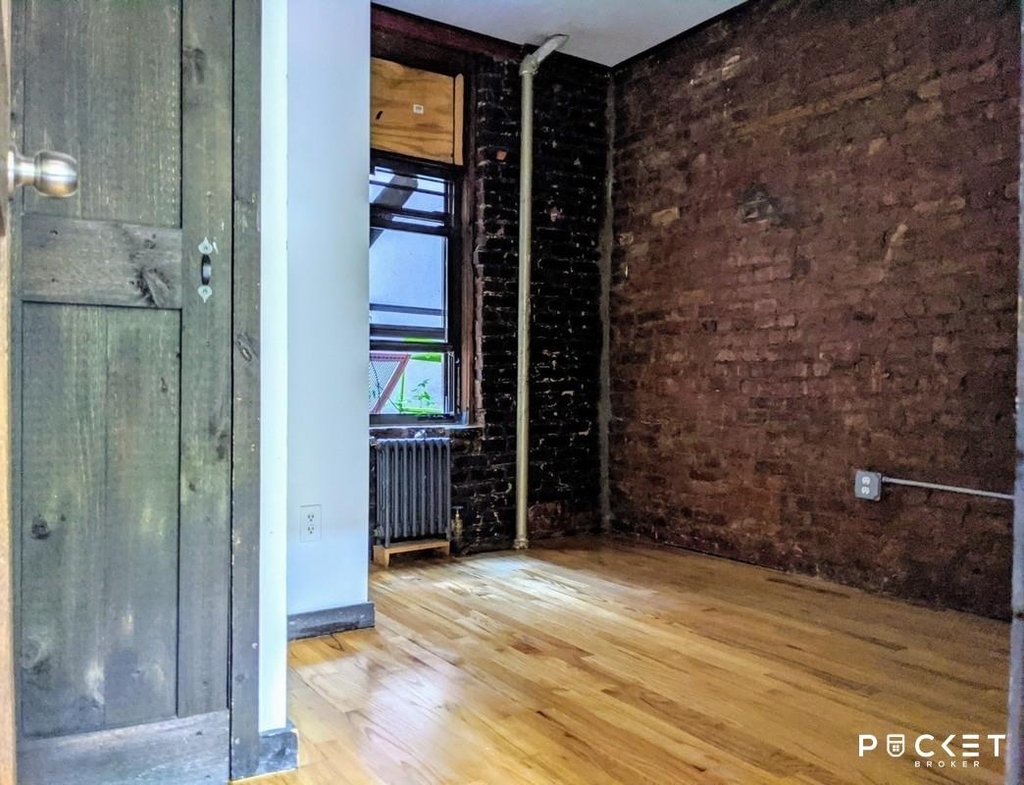 520 East 14th Street - Photo 3