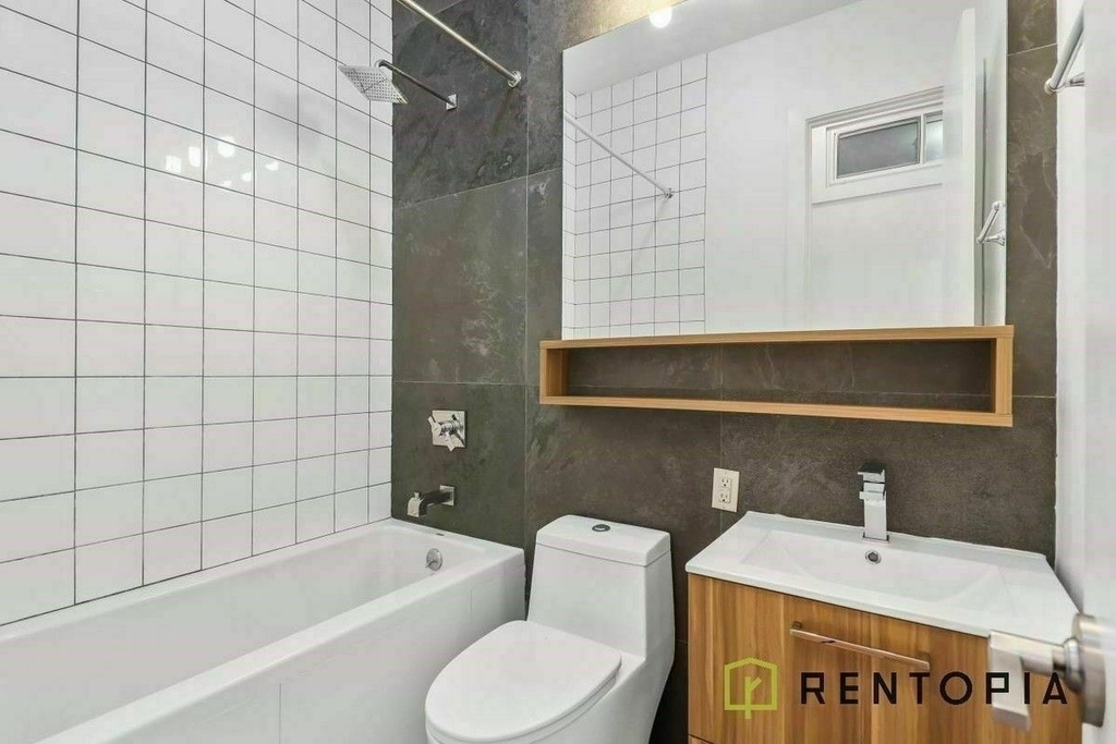 2124 Fulton Street - Photo 6