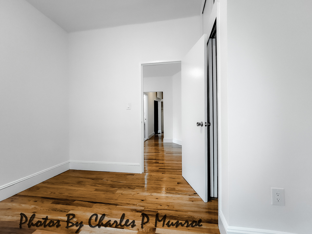 310 East 19th Street - Photo 3