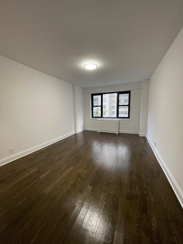 405 East 56th Street - Photo 1