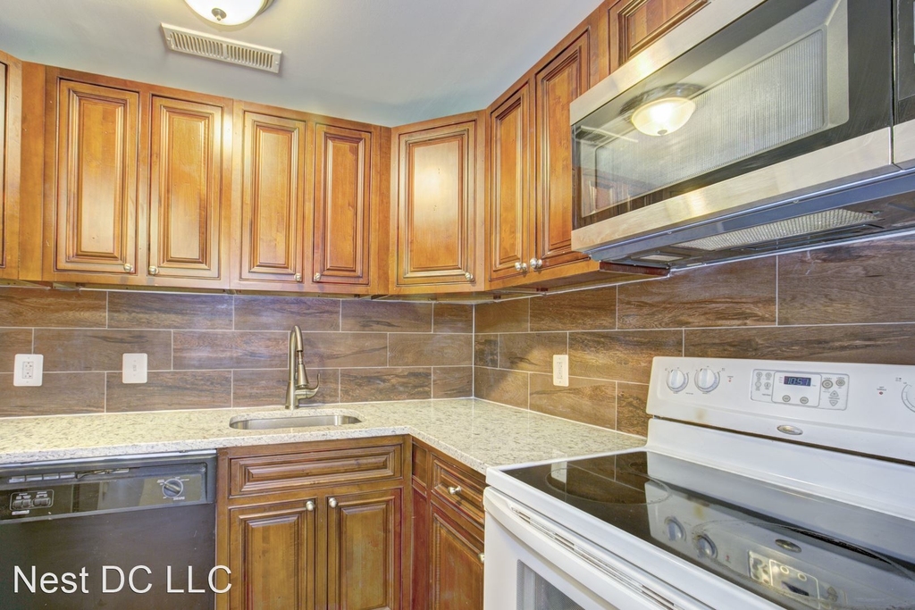 1527 T St Nw - Photo 3