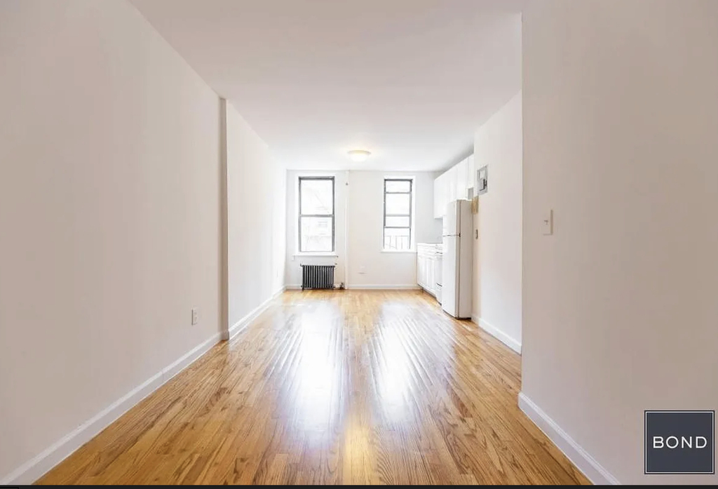 east 11th Street - Photo 5