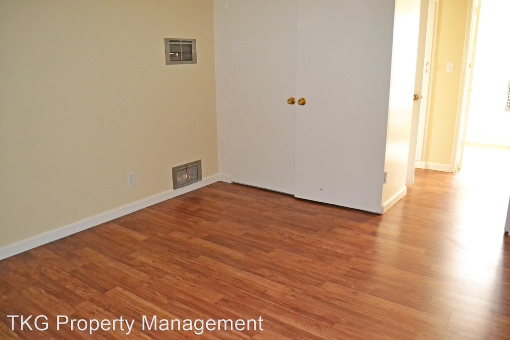 295 S Hudson Ave - Photo 6