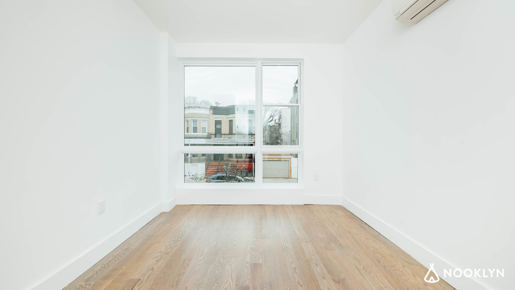 282 East 32nd Street - Photo 6