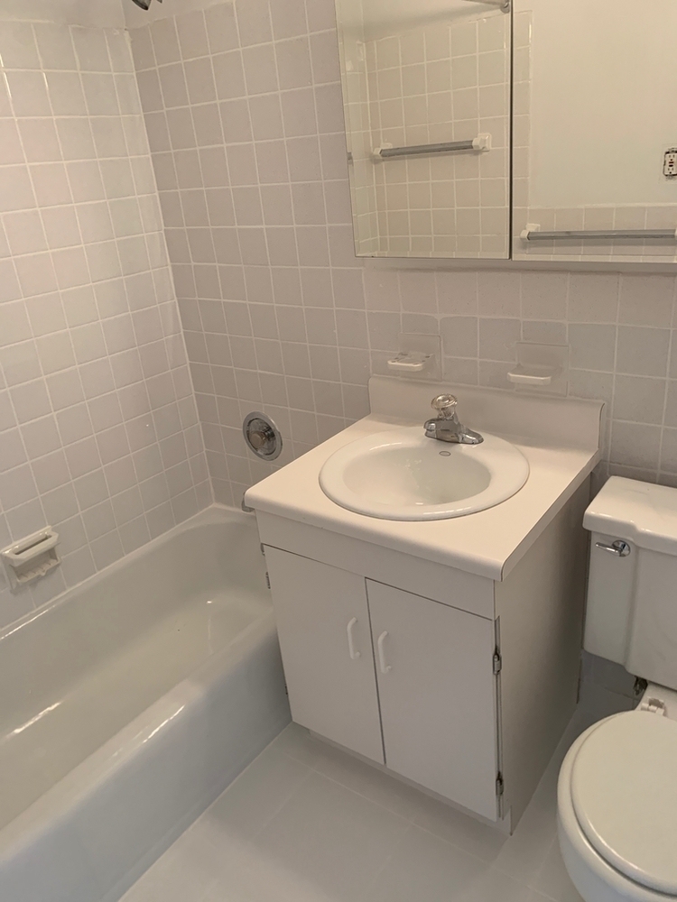 245 East 63rd Street - Photo 2