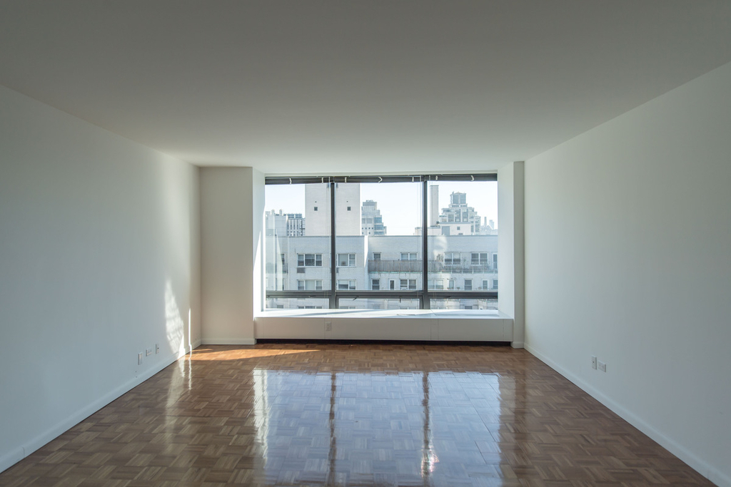 265 East 66th Street - Photo 1