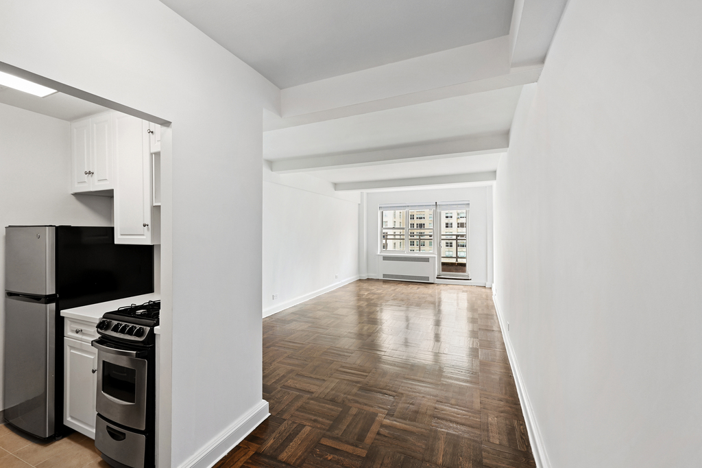 East 57th Street - Photo 1