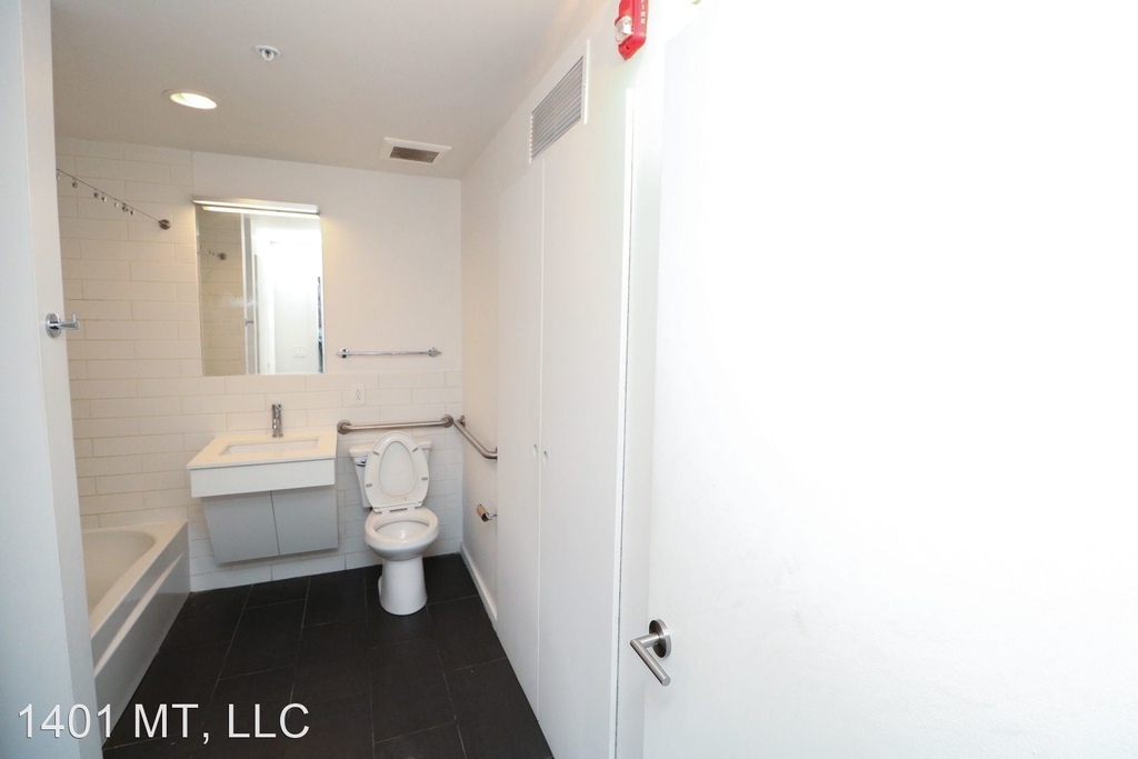 1401 Germantown Ave. - Photo 6